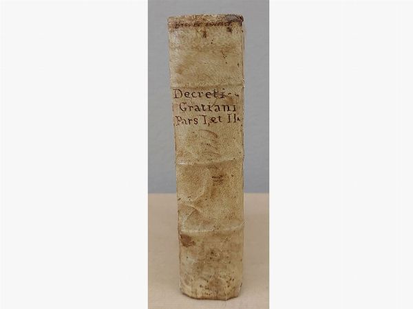 Decretorum collectanea ex varia copiosaque scriptorum ecclesiasticorum  - Auction Old books - Digital Auctions