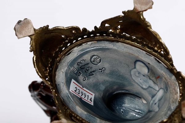 Due piccoli vasi. Inghilterra, Manifattura Gerbing & Stephan, seconda metà del XIX secolo  - Auction Ceramics | Cambi Time - Digital Auctions