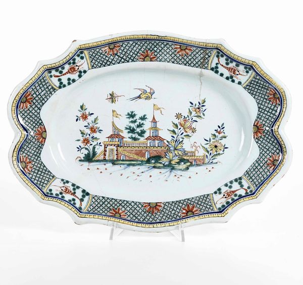 Un piatto ovale. Francia, Manifattura di Rouen, XVIII o XIX secolo  - Auction Ceramics | Cambi Time - Digital Auctions