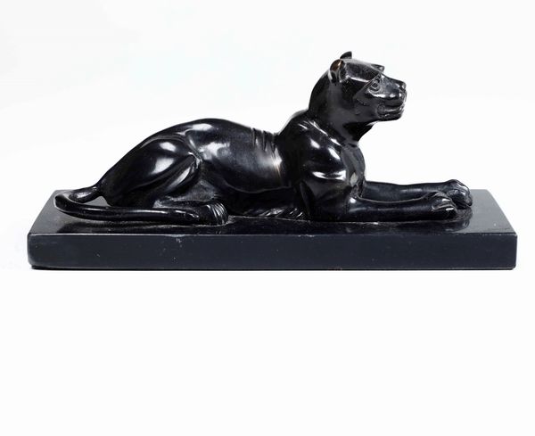 Scultura in bronzo raffigurante pantera. XX secolo  - Asta Antiquariato | Cambi Time - Digital Auctions