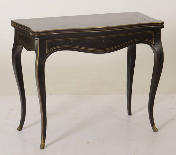 Tavolino da gioco laccato nero con applicazioni di bronzo dorato  - Asta Antiquariato | Cambi Time - Digital Auctions