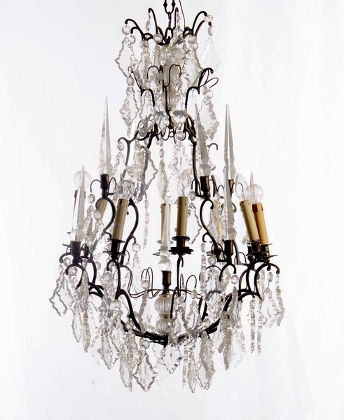 Lampadario 8 luci in metallo e cristalli  - Auction Antiques | Cambi Time - Digital Auctions