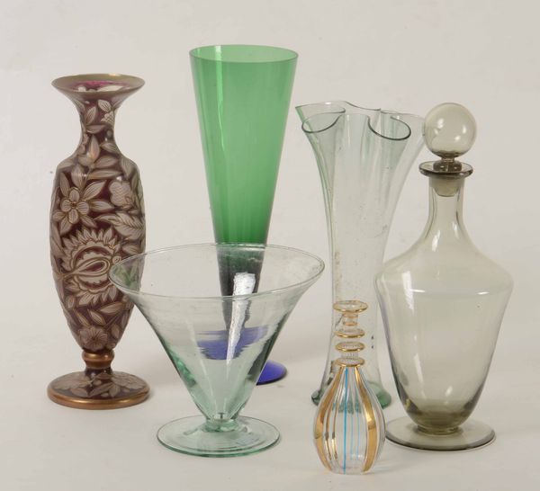 Lotto di sei tra bottiglie e vasi  - Auction Antiques | Cambi Time - Digital Auctions