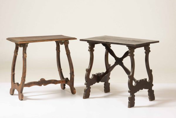 Due tavolini rettangolari con gambe a lira  - Auction Antiques | Cambi Time - Digital Auctions