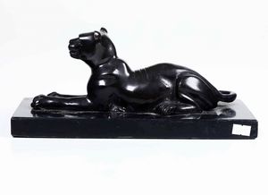 Scultura in bronzo raffigurante pantera. XX secolo  - Asta Antiquariato | Cambi Time - Digital Auctions
