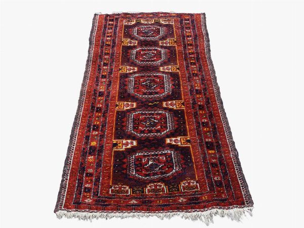 Two caucasic carpets  - Auction Tuscan style: curiosities from a country residence - Digital Auctions