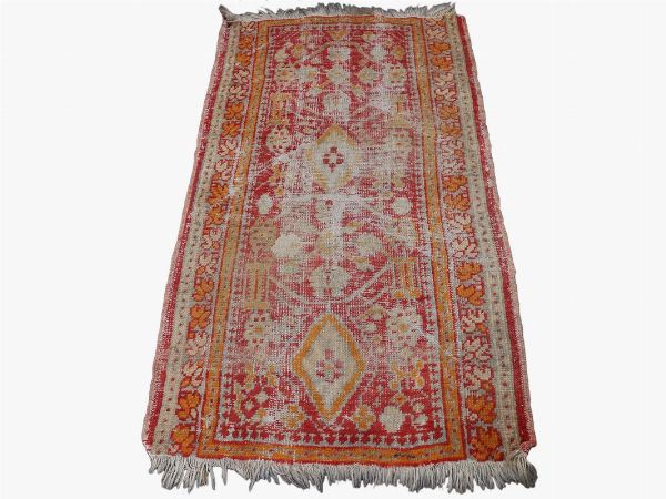 Three caucasic carpets  - Auction Tuscan style: curiosities from a country residence - Digital Auctions