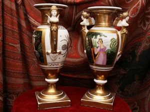 Coppia di vasi ad anfora in porcellana  - Asta Stile toscano: curiosit da una residenza di campagna - Digital Auctions