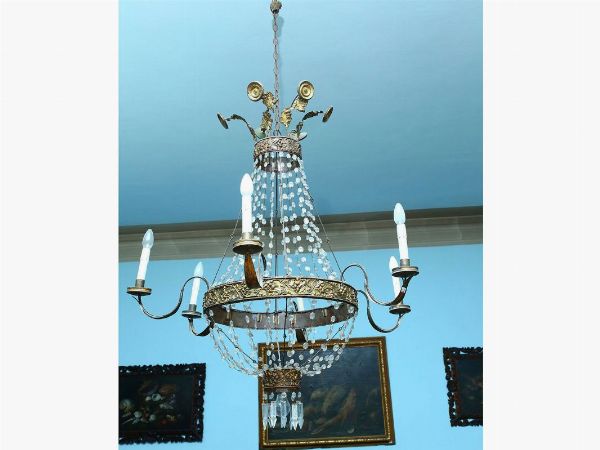 Tole and glass basket chandelier  - Auction Furniture and Paintings from the Ancient Fattoria Franceschini, partly from Villa I Pitti - Digital Auctions