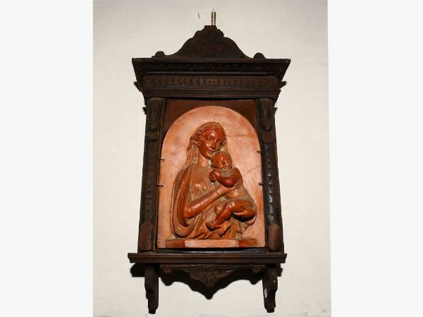 Devotional high-relief in terracotta  - Auction Furniture and Paintings from the Ancient Fattoria Franceschini, partly from Villa I Pitti - Digital Auctions