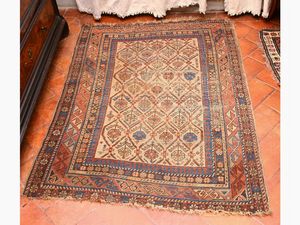 Due tappeti caucasici di vecchia manifattura  - Asta Arredi e Dipinti dall'antica Fattoria Franceschini, in parte provenienti da Villa I Pitti - Digital Auctions