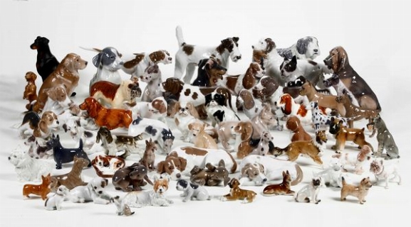 Collezione di 61 figurine di diversi cani